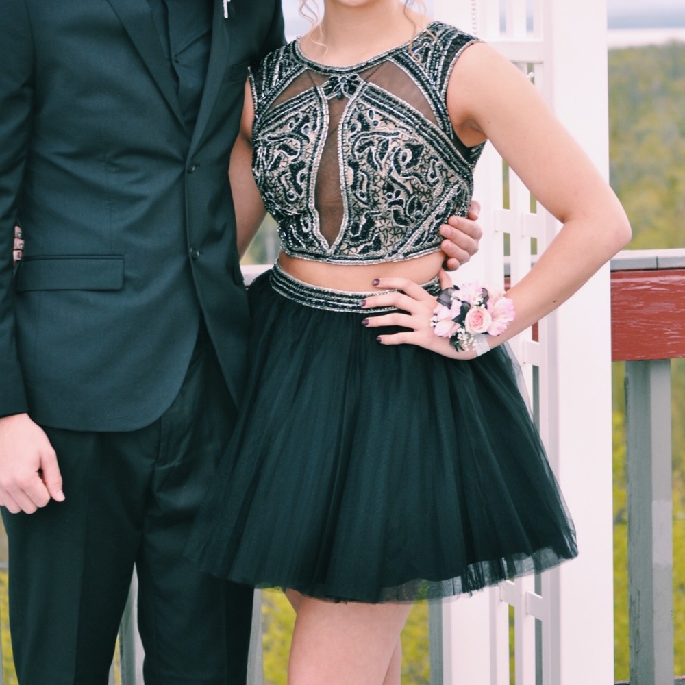 Black short prom dress Jovani